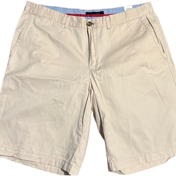 Tommy Hilfiger shorts Size 36 - Picture 1 of 4